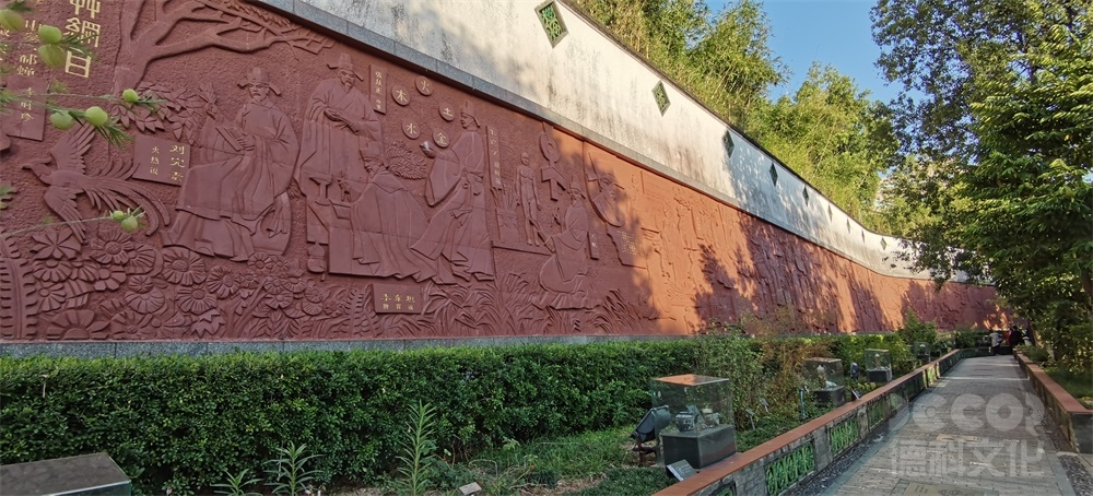 博物館建筑設(shè)計如何與周圍環(huán)境融合？