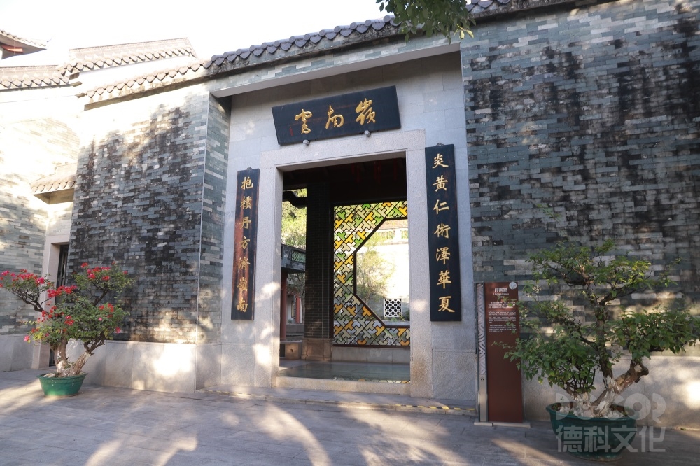 如何平衡“教育科普”與“娛樂(lè)體驗(yàn)”在主題公園展館裝修內(nèi)容中的比重